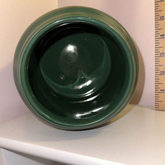 Rae Dunn SANTA PAWS Canister with Figural Dog Lid, Green and White - Picture 8 of 11